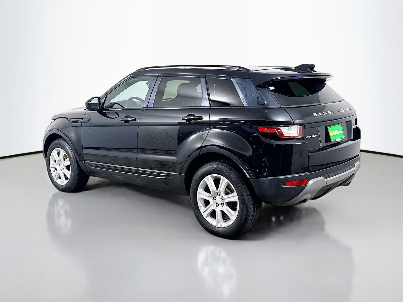 Used 2017 Land Rover Range Rover Evoque SE Premium AWD/4WD image 5