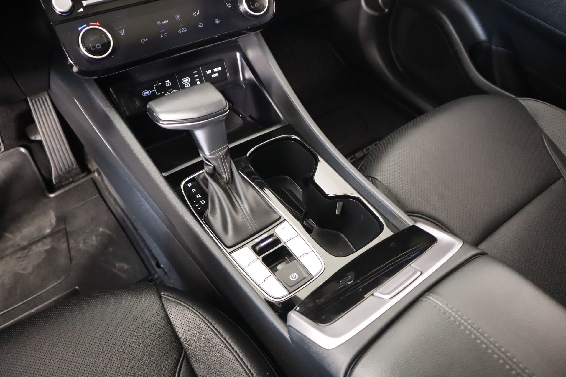 Certified 2025 Hyundai Tucson SEL image 9