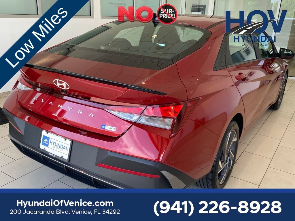 Certified 2025 Hyundai Elantra Sport FWD image 54