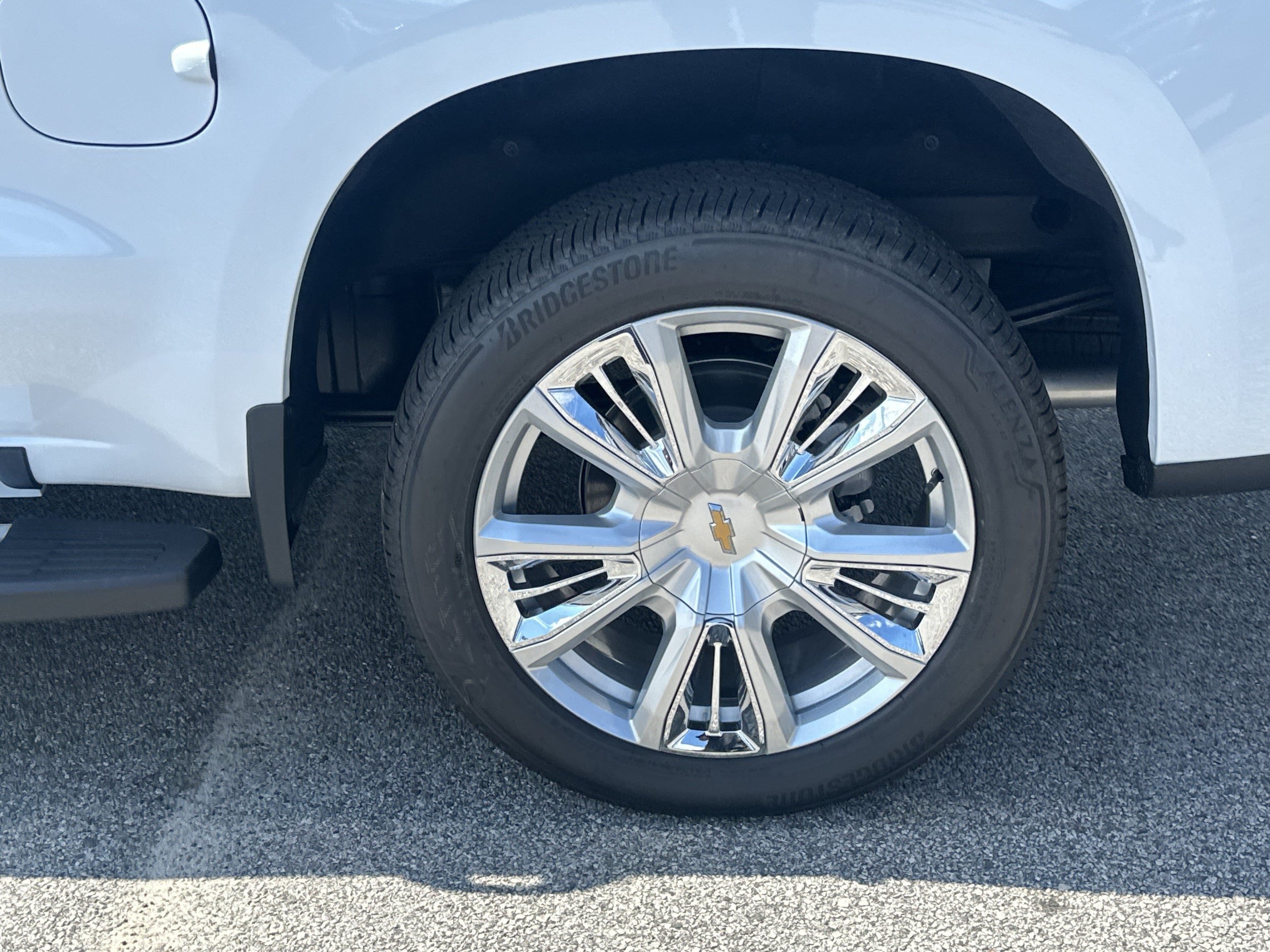 New 2026 Chevrolet Silverado 1500 High Country w/ High Country Premium Package AWD/4WD image 19