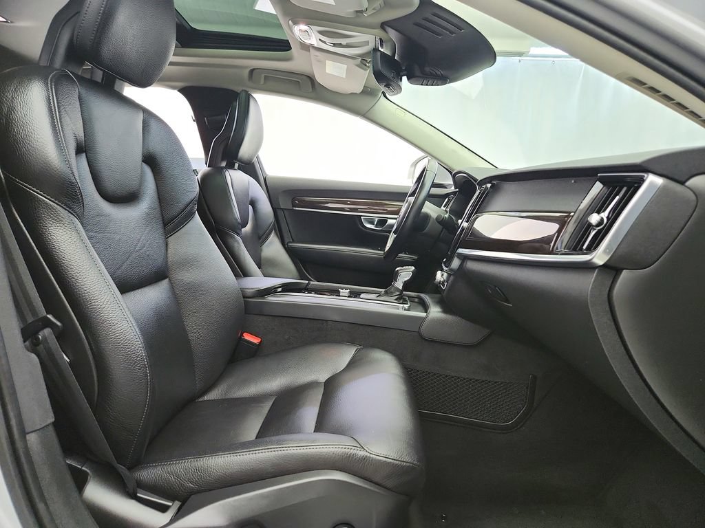 Used 2017 Volvo S90 T6 Momentum w/ Vision Package AWD/4WD image 28