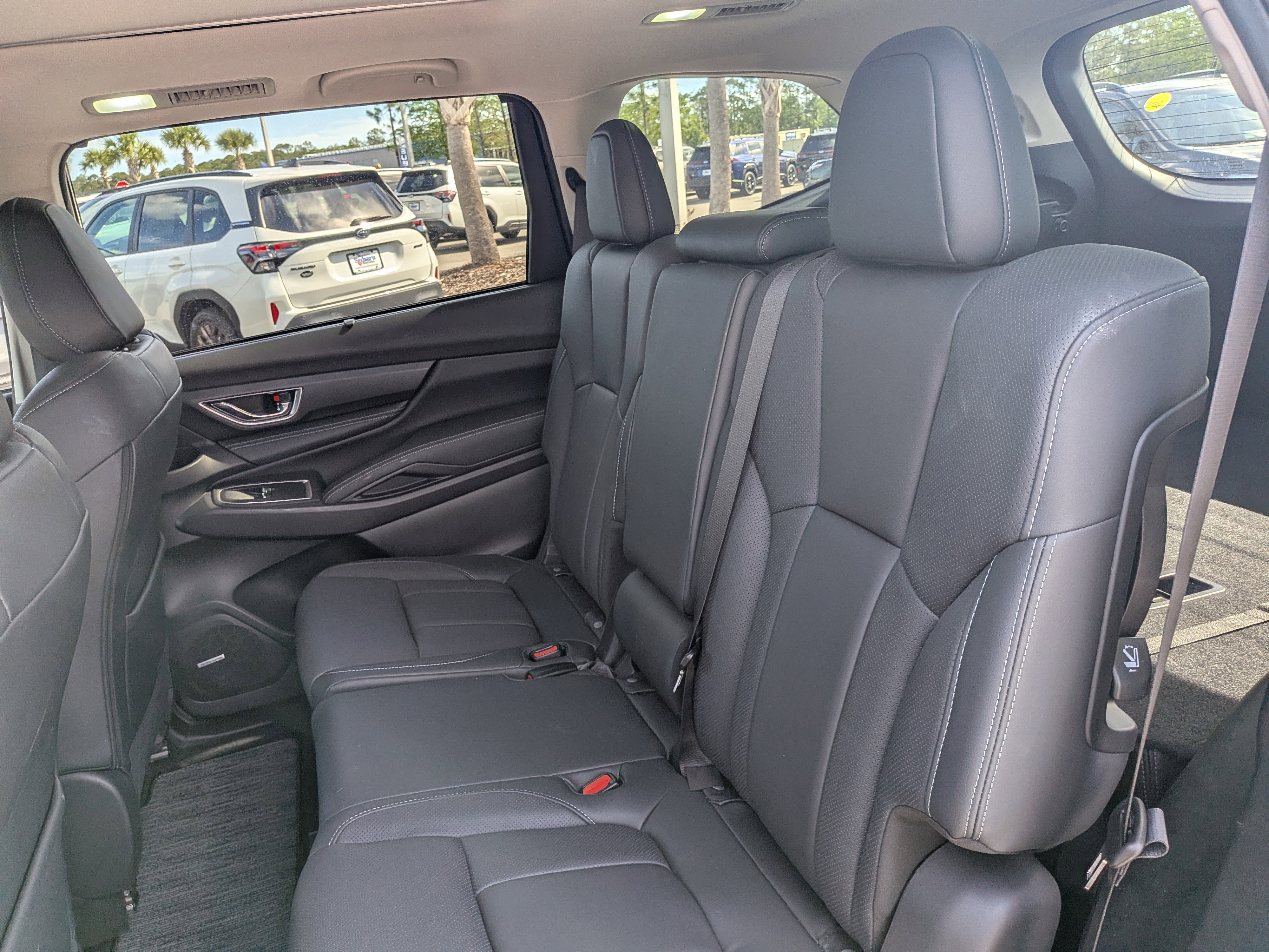 Certified 2023 Subaru Ascent Limited w/ Technology Package image 14