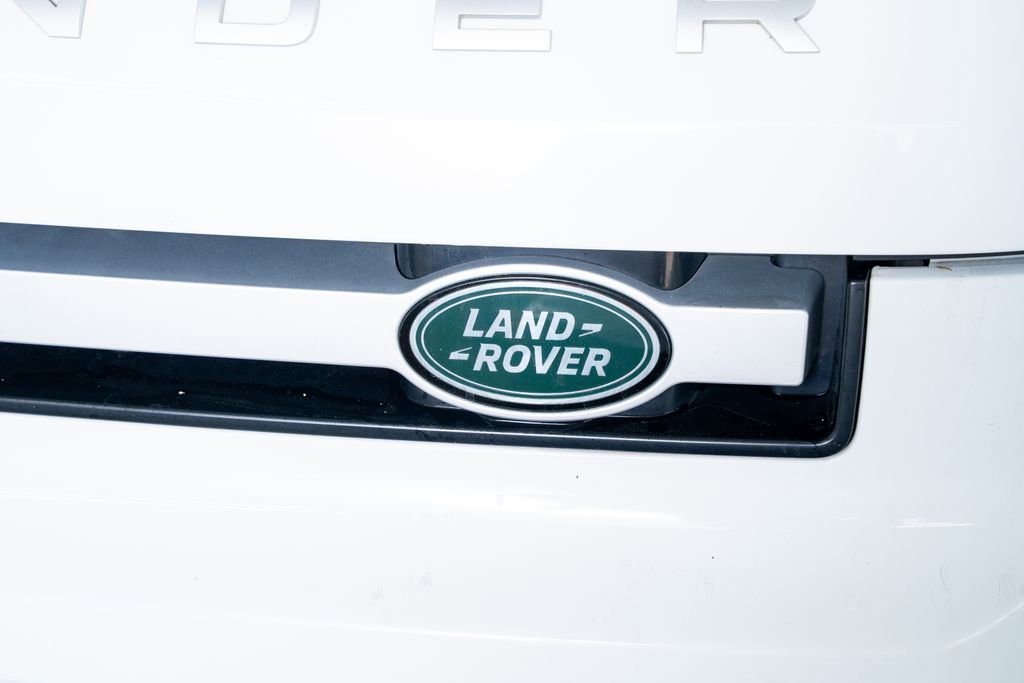Used 2022 Land Rover Defender 90 S AWD/4WD image 17