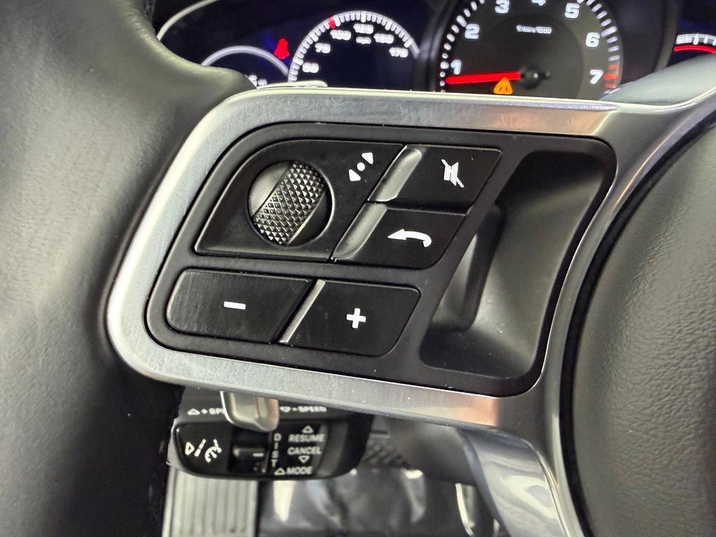 Certified 2023 Porsche Cayenne AWD/4WD image 25