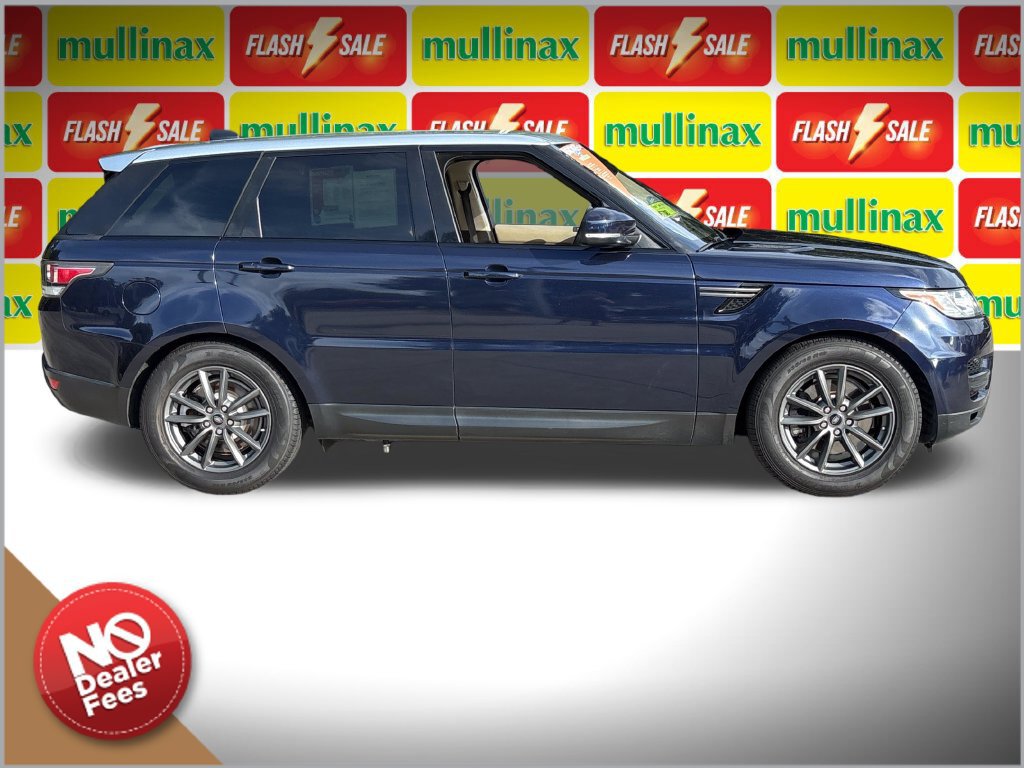 Used 2017 Land Rover Range Rover Sport SE AWD/4WD image 2
