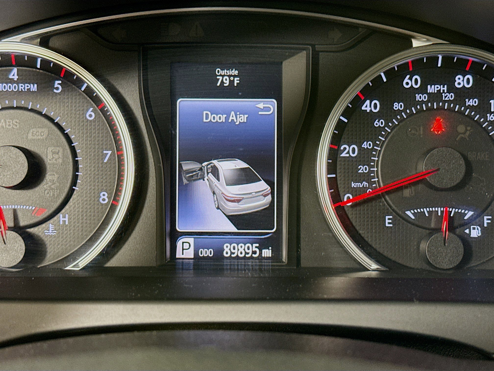 Used 2016 Toyota Camry SE image 13