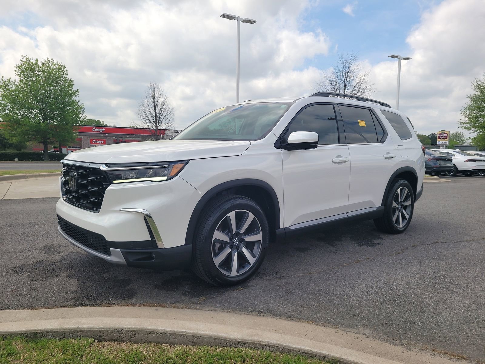 Certified 2025 Honda Pilot Elite image 7