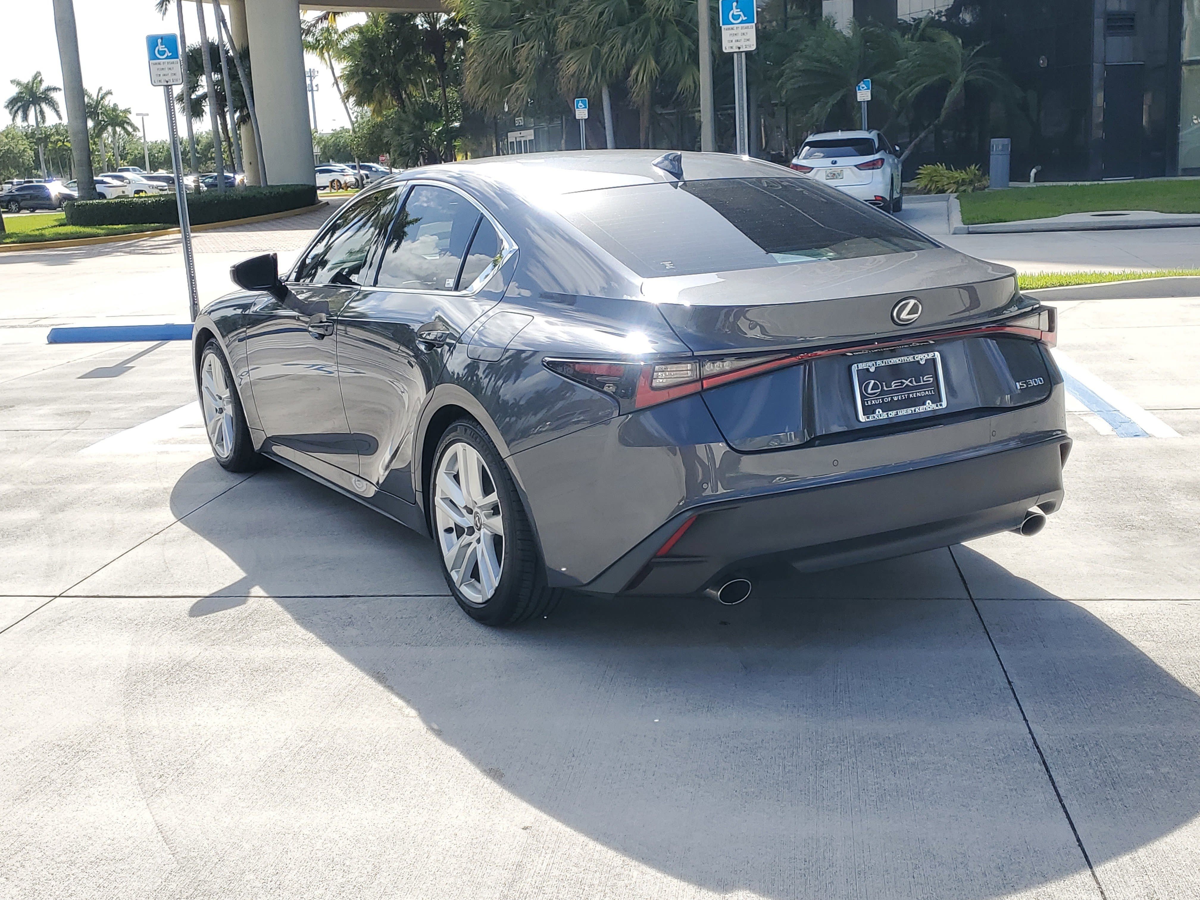 Used 2025 Lexus IS 300 w/ Comfort Package RWD image 8