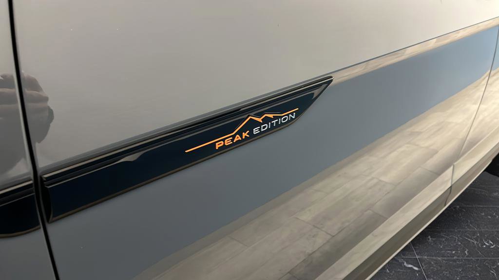 Used 2024 Volkswagen Atlas Peak Edition SEL image 33