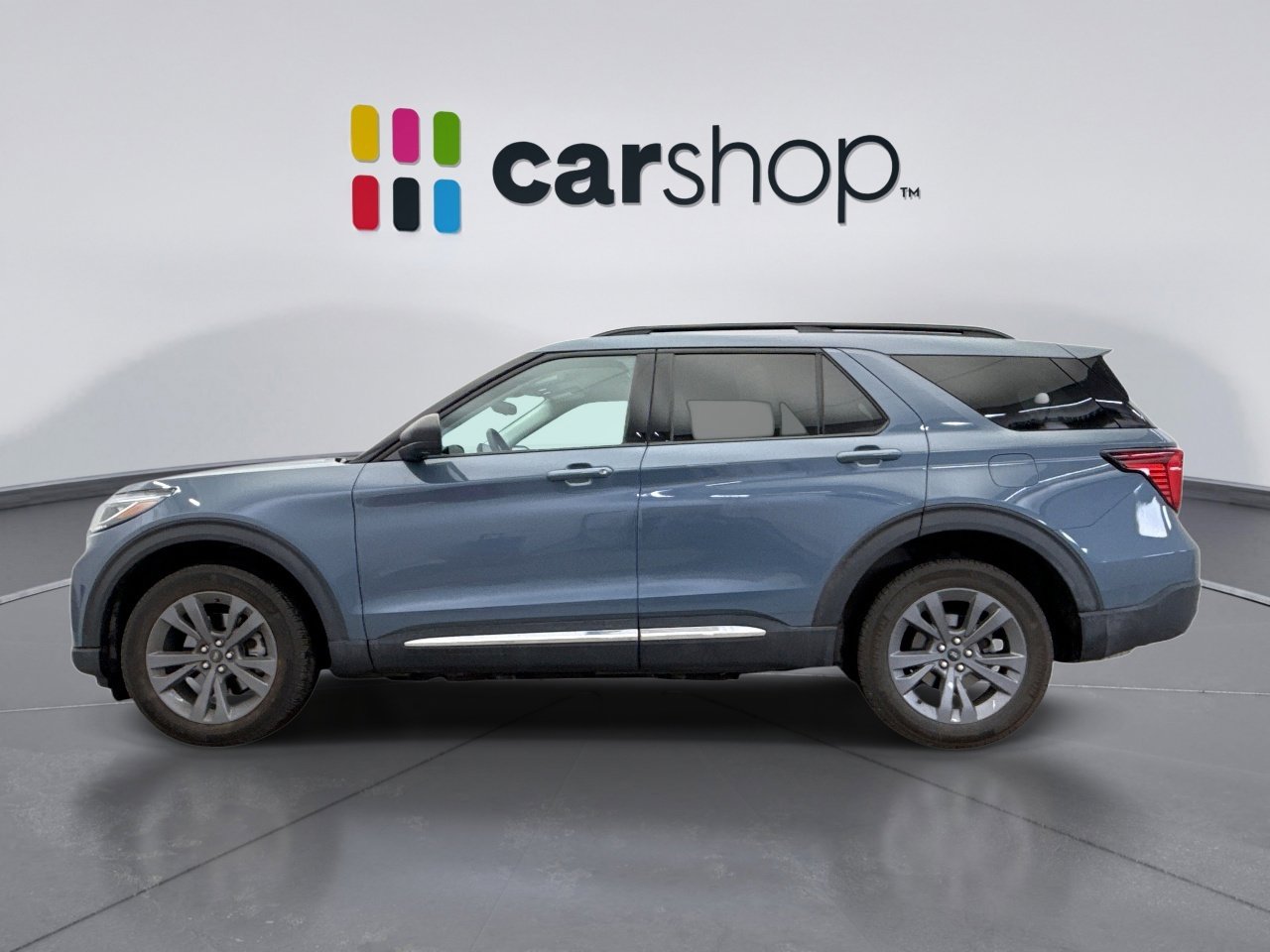 Used 2025 Ford Explorer Active w/ Active Comfort Package image 2