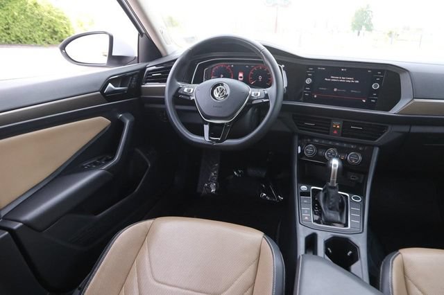 Used 2019 Volkswagen Jetta SEL Premium FWD image 21