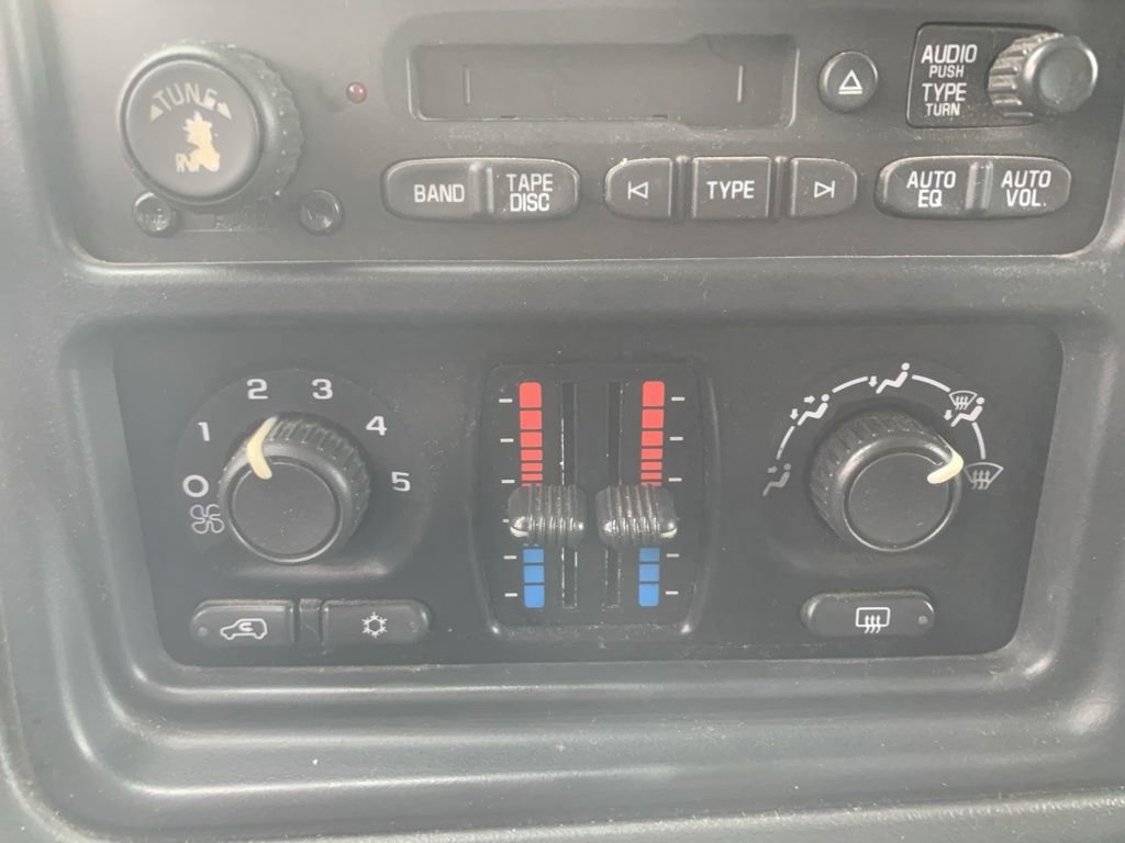 Used 2005 Chevrolet Silverado 1500 LS image 19