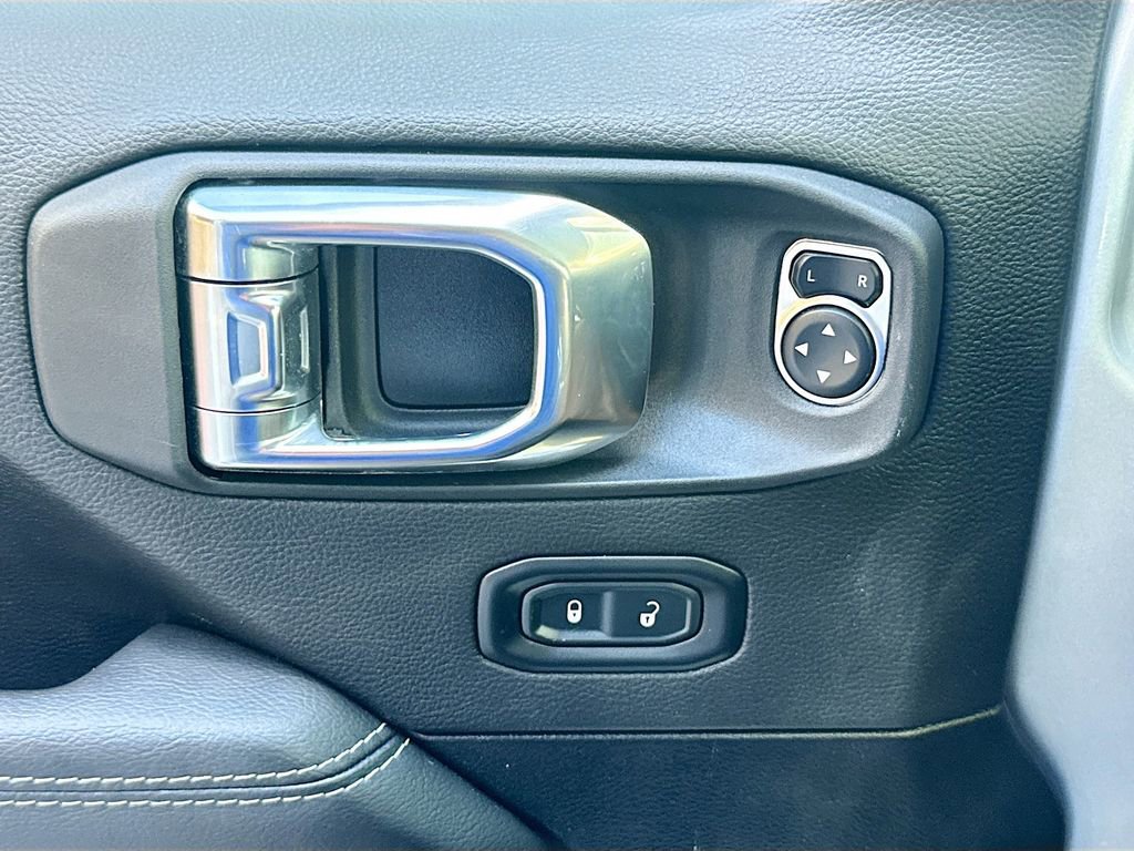 Used 2023 Jeep Wrangler Unlimited Sahara w/ Cold Weather Group image 19