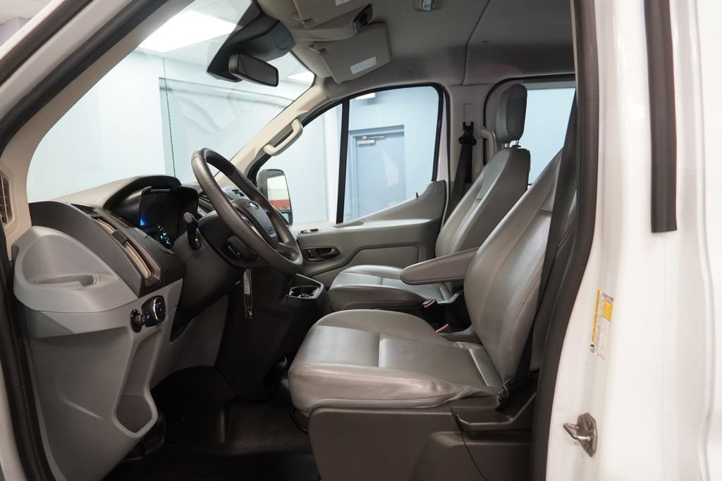 Used 2017 Ford Transit 350 XL RWD image 5