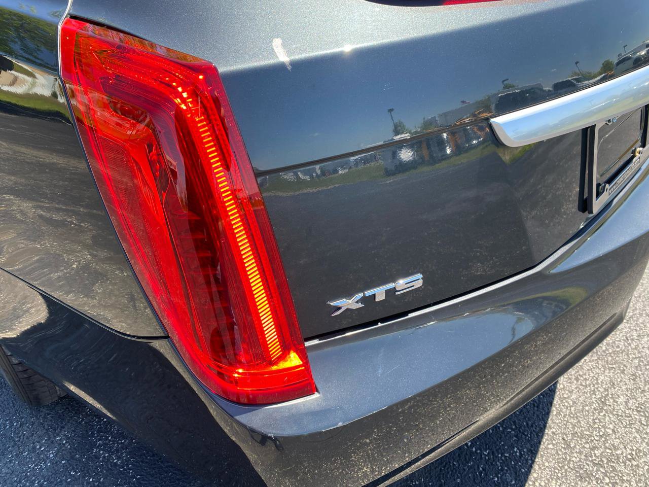 Used 2013 Cadillac XTS Luxury FWD image 50