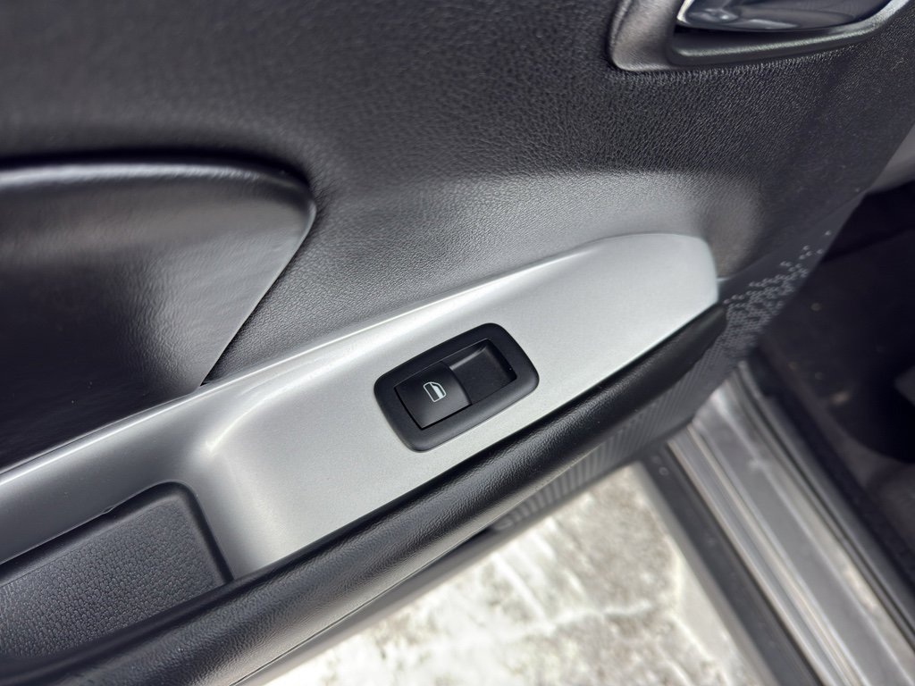 Used 2018 Dodge Journey SE w/ Connectivity Group image 29