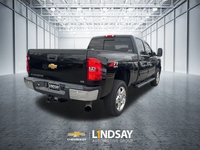Used 2014 Chevrolet Silverado 2500 LTZ w/ LTZ Plus Package image 19