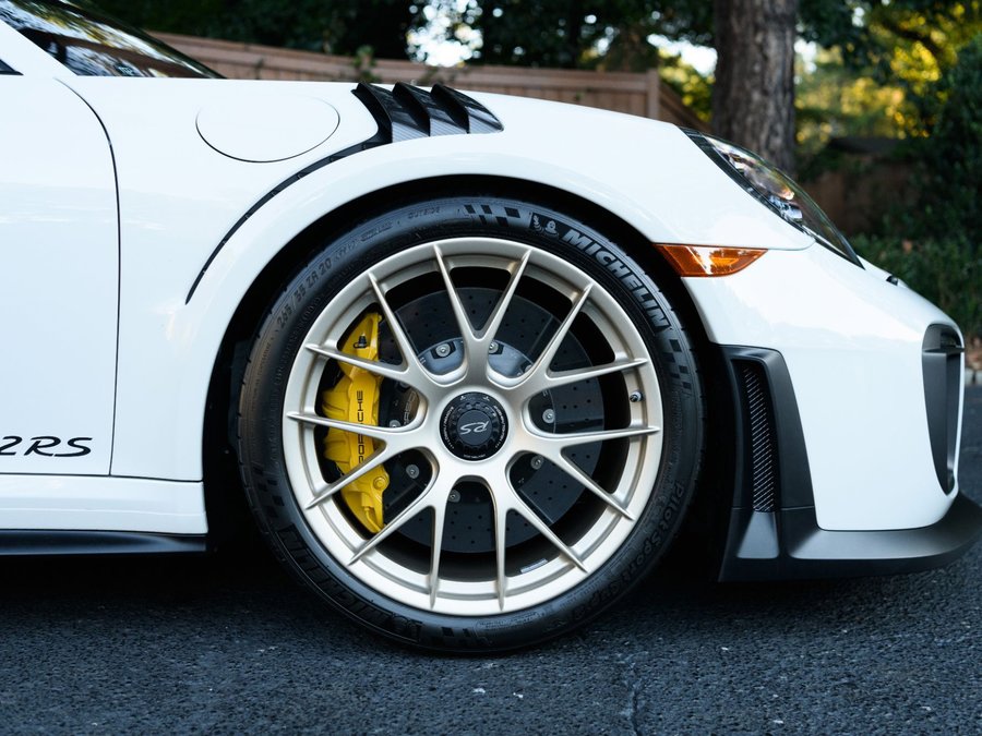 Used 2018 Porsche 911 GT2 RS image 12