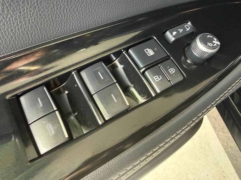 Used 2022 Toyota Mirai w/ Advanced Technology Package RWD image 23