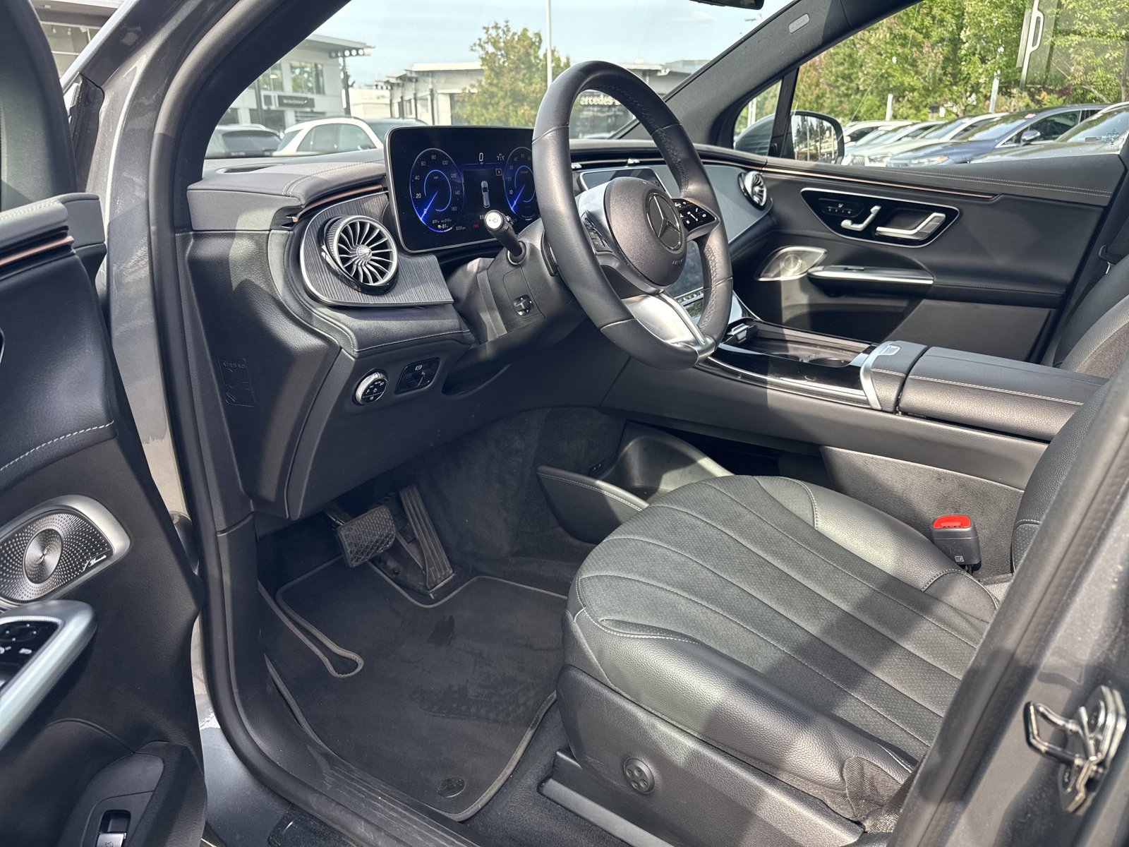 Used 2023 Mercedes-Benz EQE 350+ SUV image 17