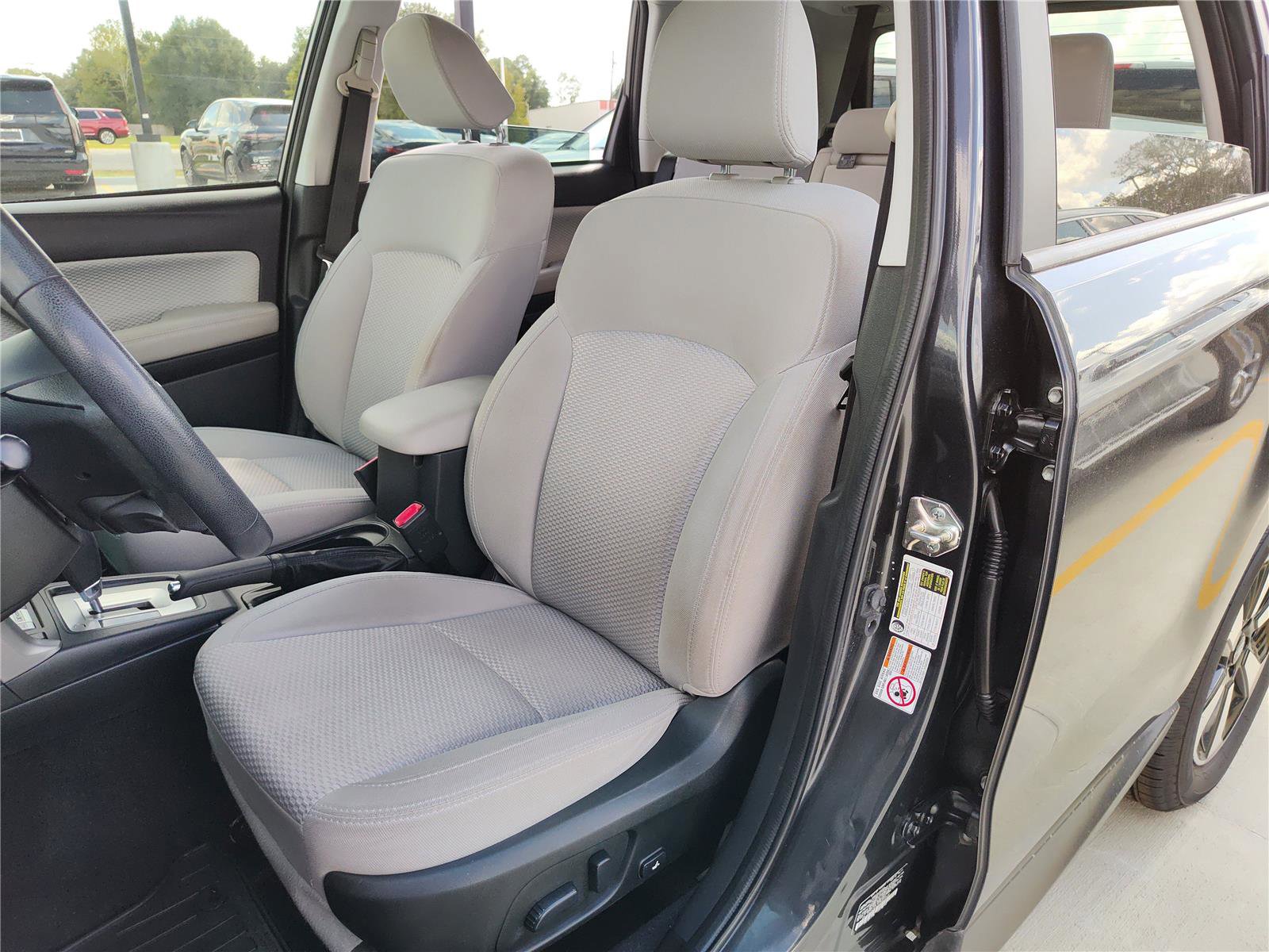 Used 2018 Subaru Forester 2.5i Premium image 16