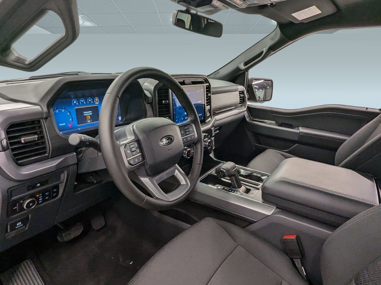 New 2025 Ford F150 XLT image 3