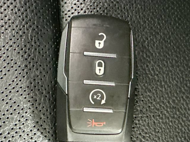 Used 2025 RAM 1500 Laramie AWD/4WD image 16