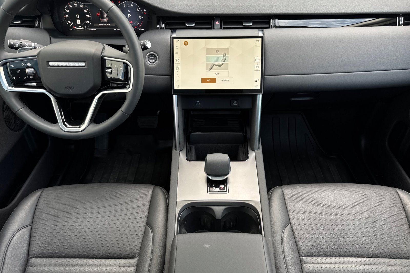 Used 2024 Land Rover Discovery Sport S image 16