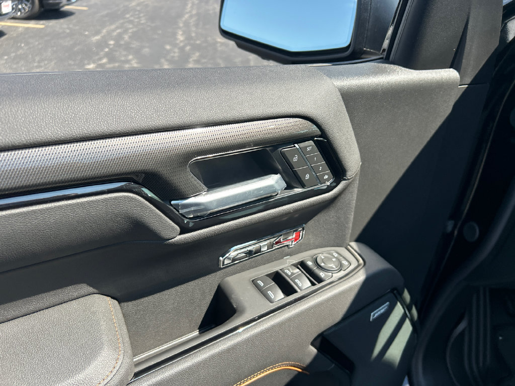 New 2026 GMC Sierra 1500 AT4 w/ AT4 Premium Package AWD/4WD image 16