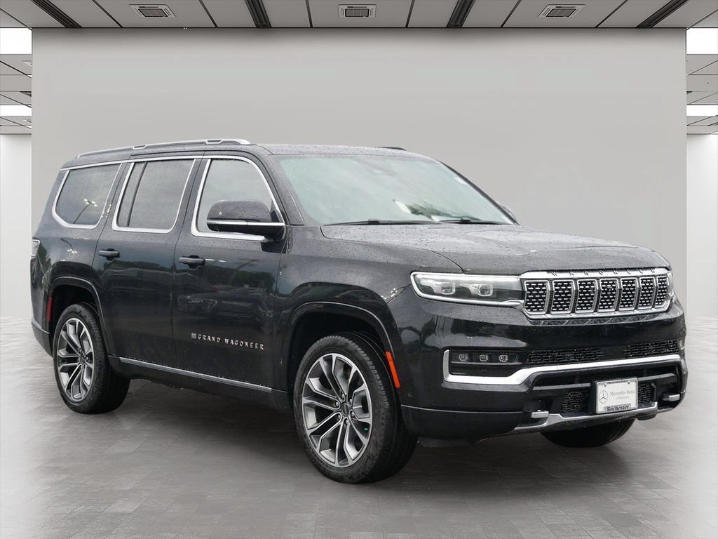 Used 2022 Jeep Grand Wagoneer Series III w/ Rear Seat Video Group 1 AWD/4WD video 1