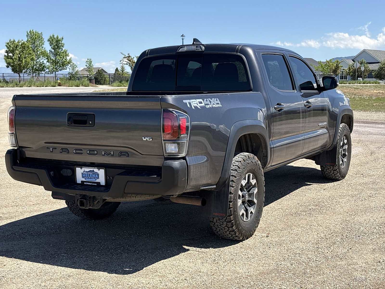 Used 2019 Toyota Tacoma TRD Off-Road AWD/4WD image 14