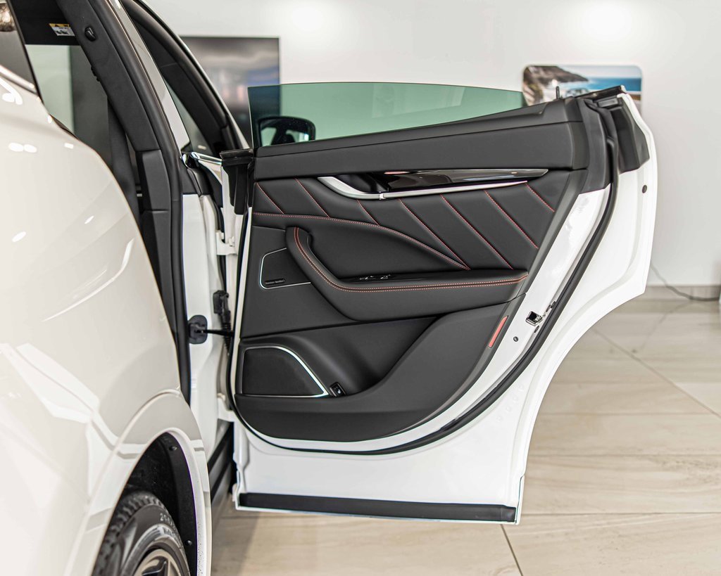Used 2024 Maserati Levante Modena Ultima image 43