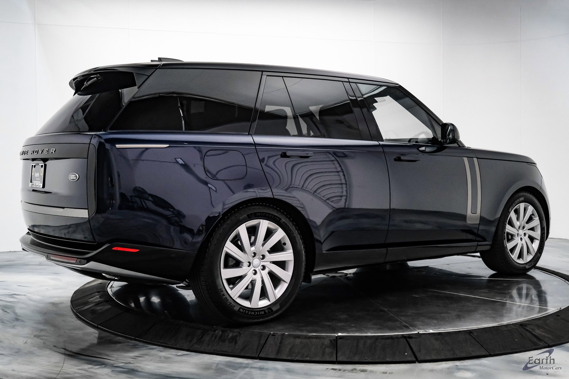 Used 2023 Land Rover Range Rover SE image 11