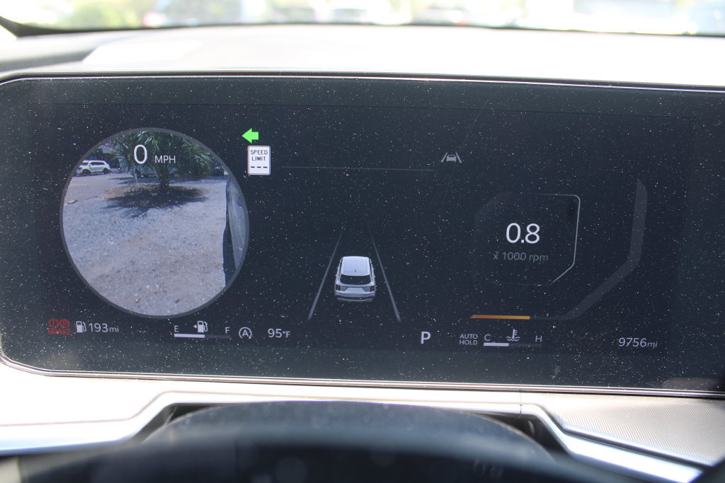 Certified 2024 Kia Sorento SX FWD image 31