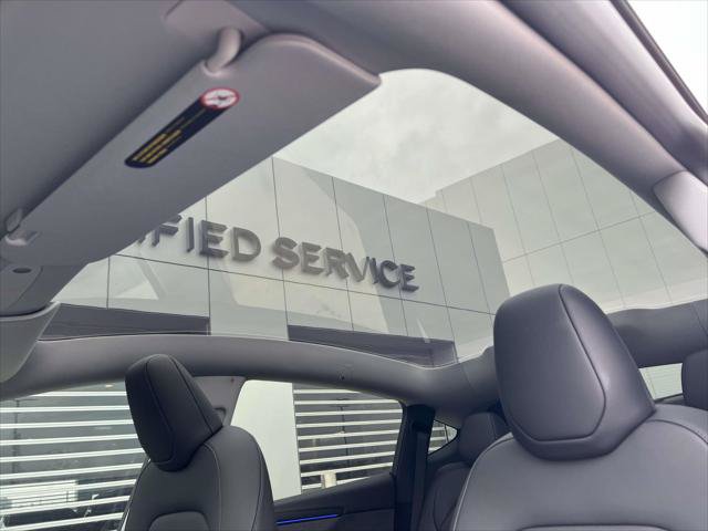 Used 2026 Tesla Model Y 2WD image 23