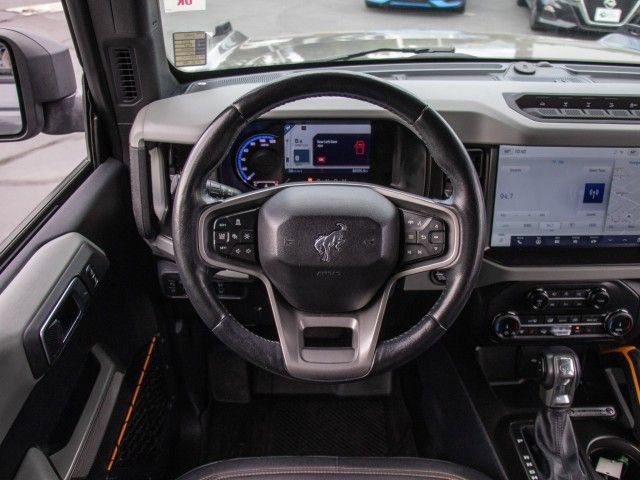 Used 2022 Ford Bronco Badlands image 12