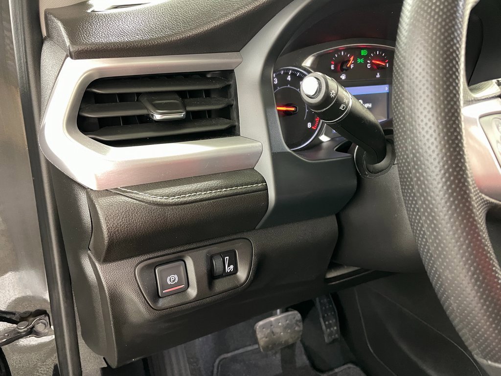 Certified 2023 GMC Acadia SLE w/ Driver Convenience Package image 27