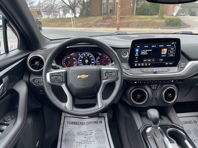 Used 2023 Chevrolet Blazer Premier image 17