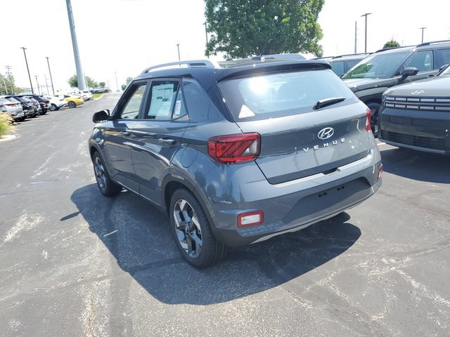 New 2026 Hyundai Venue SEL FWD image 3