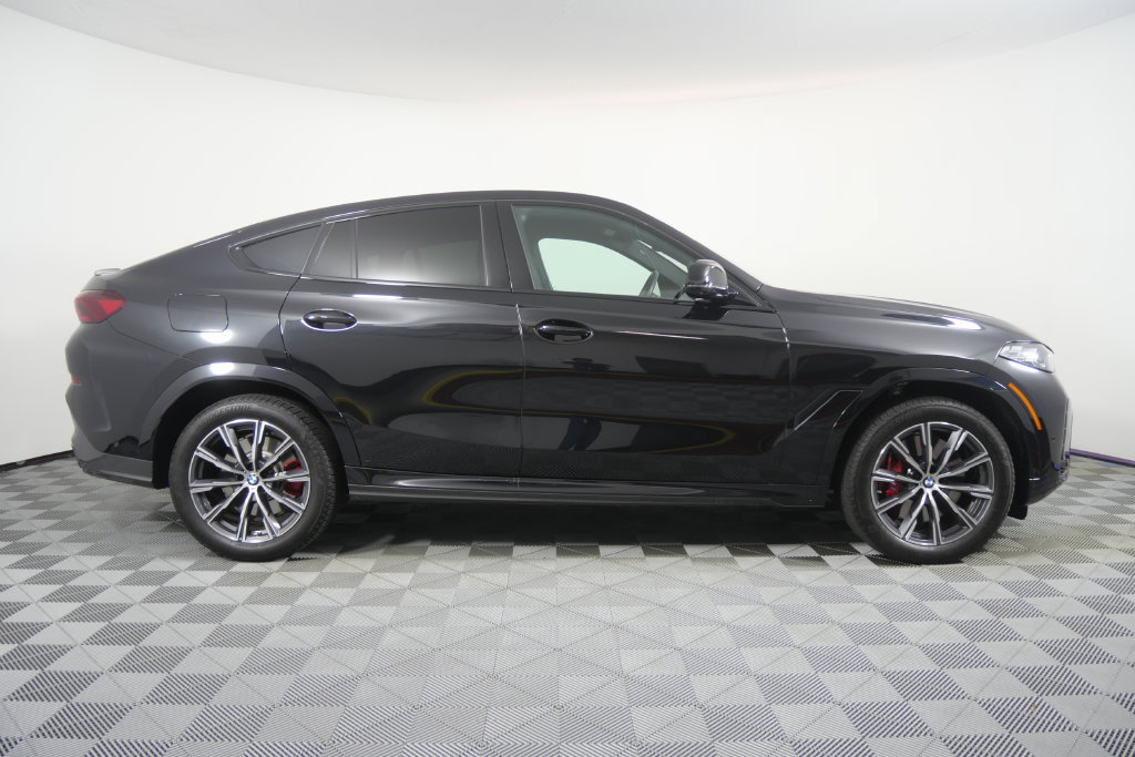 Certified 2026 BMW X6 M60i w/ Parking Assistance Package AWD/4WD image 3