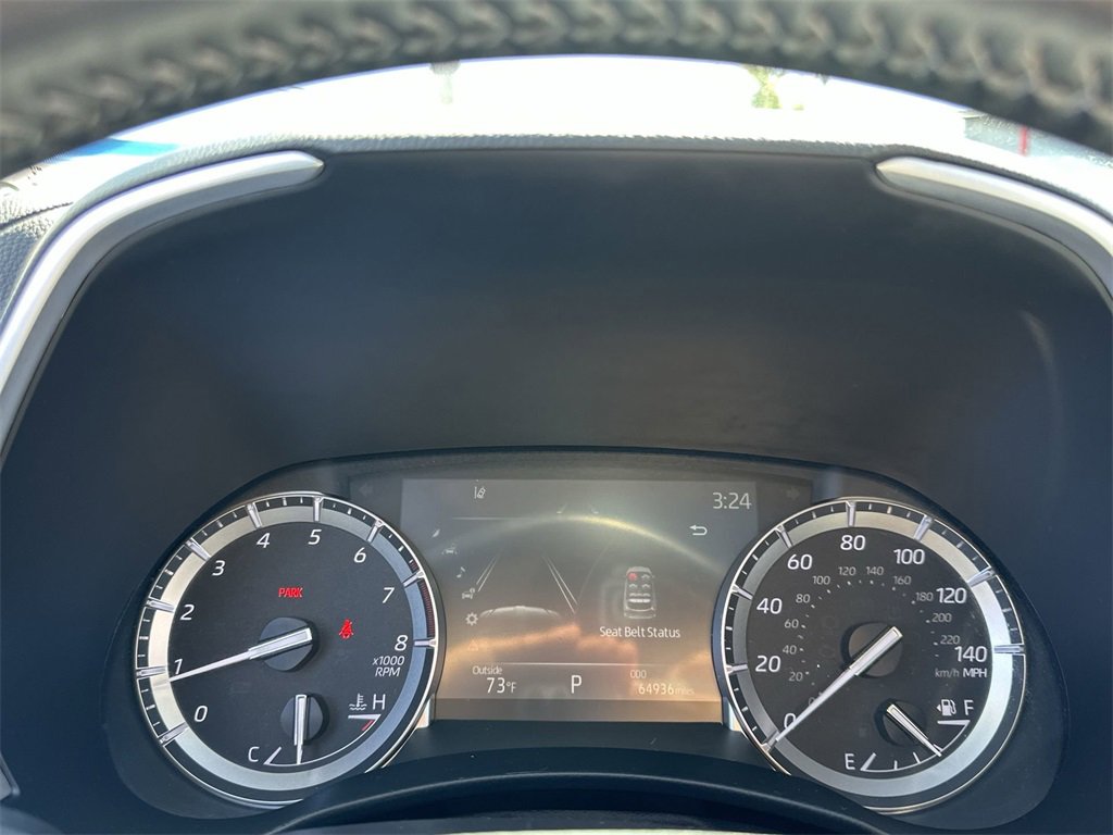 Used 2022 Toyota Highlander XLE image 26
