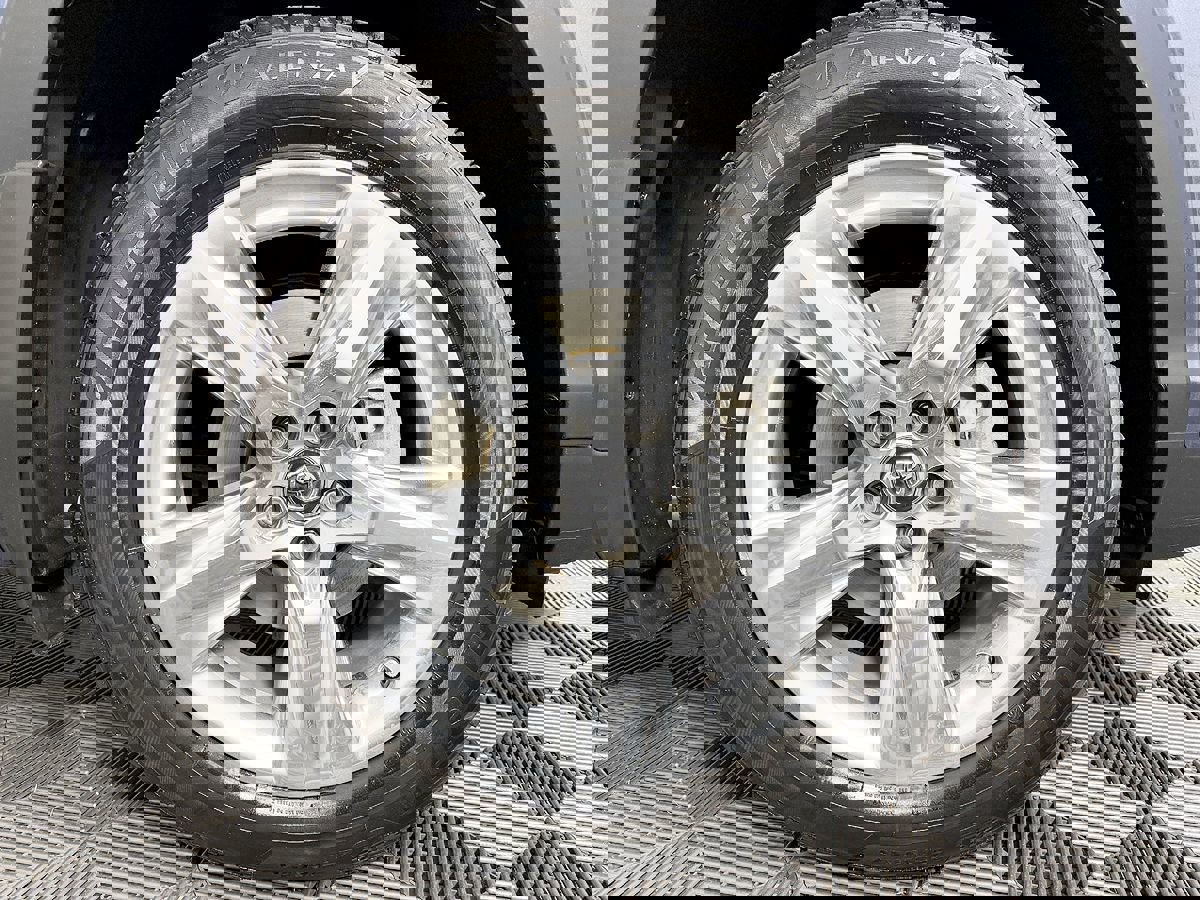 Used 2018 Toyota Highlander Limited image 24