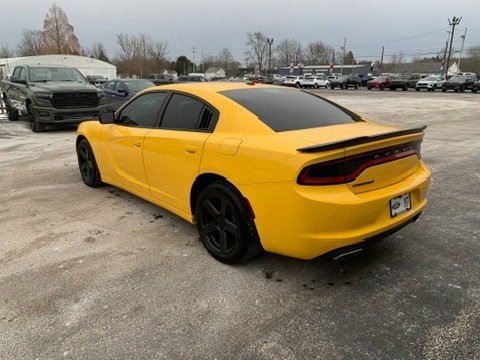 Used 2017 Dodge Charger SE w/ Power Sunroof Group image 11