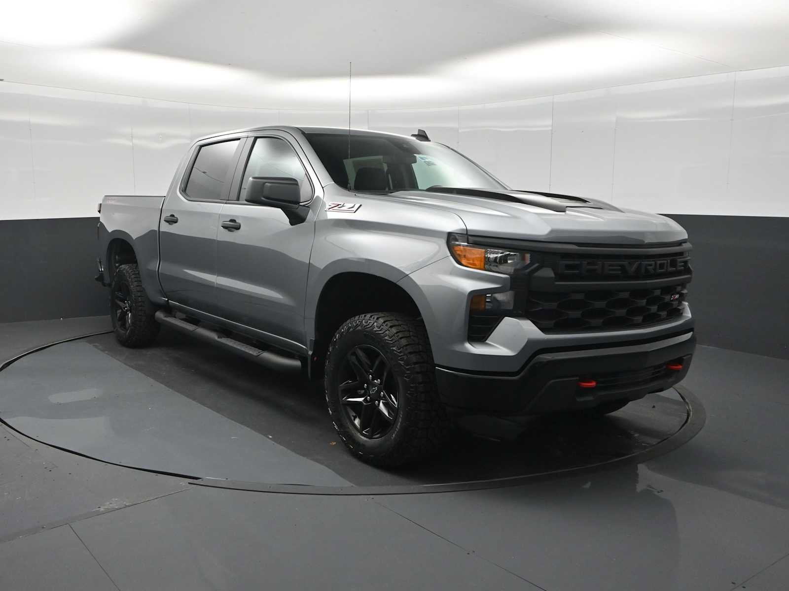 New 2026 Chevrolet Silverado 1500 Custom Trail Boss AWD/4WD image 2