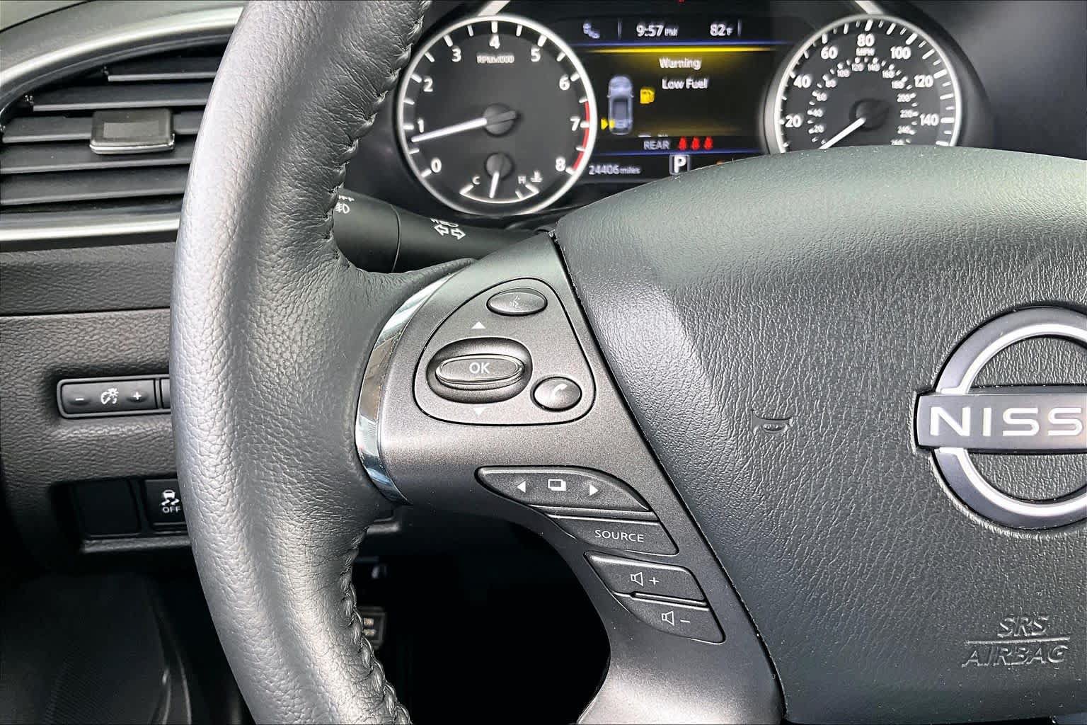 Used 2023 Nissan Murano SV w/ SV Midnight Edition Package FWD image 24