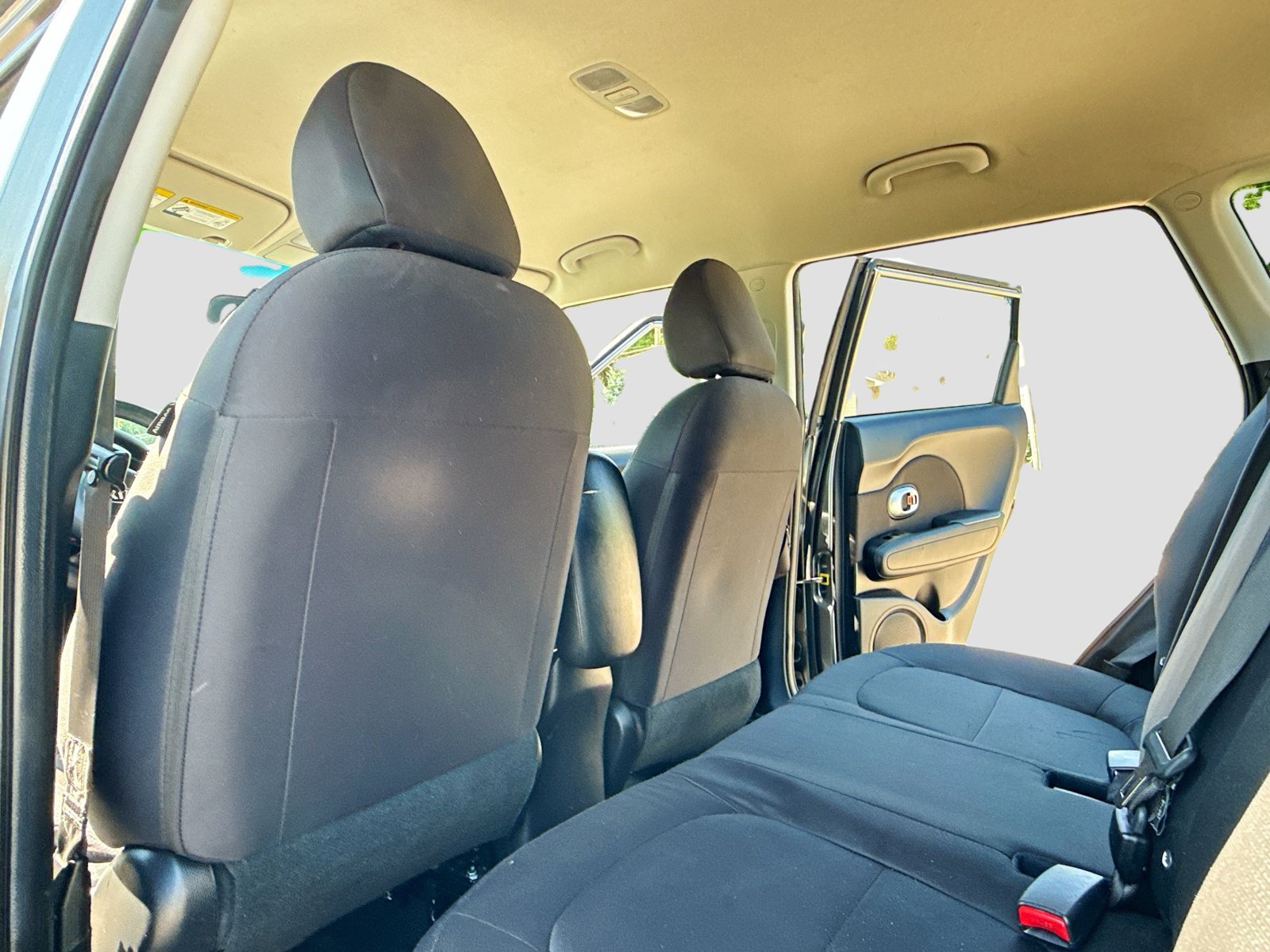 Used 2016 Kia Soul w/ Convenience Package FWD image 6