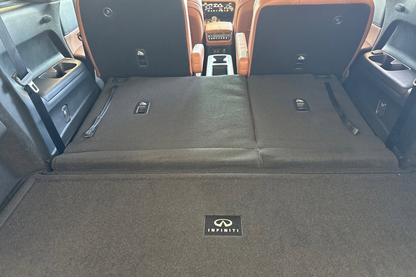 New 2026 INFINITI QX60 Autograph w/ Dark Cargo Package image 16