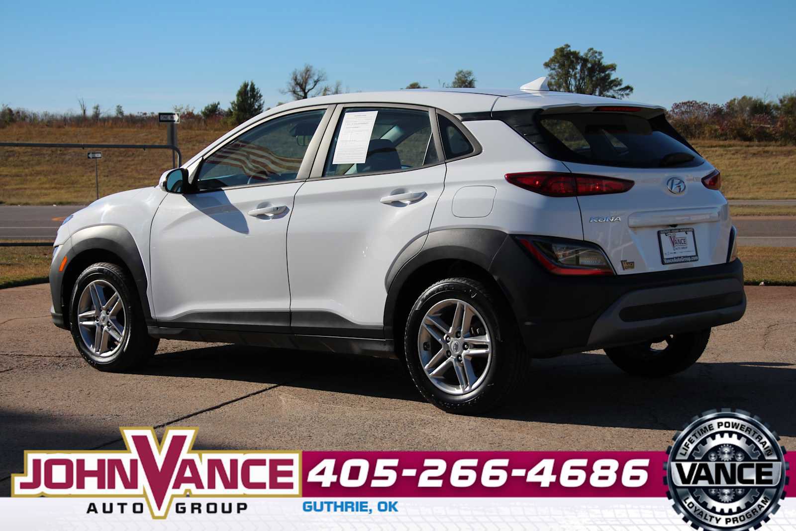 Used 2023 Hyundai Kona SE image 6