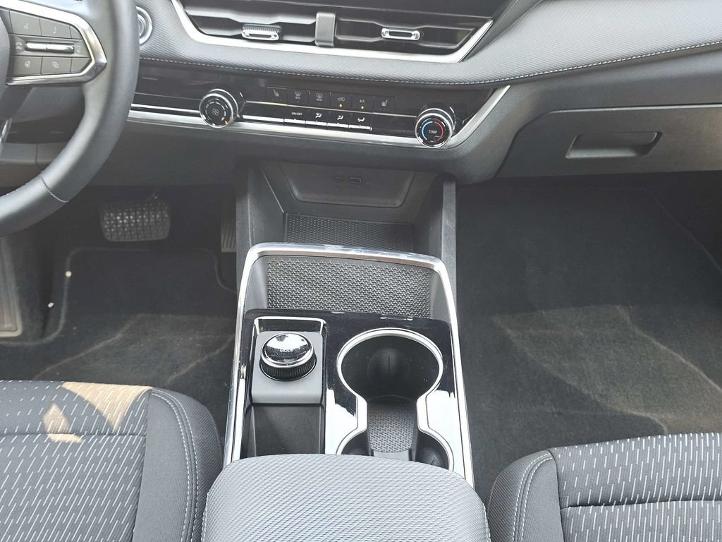 Used 2026 Chevrolet Equinox LT FWD image 19