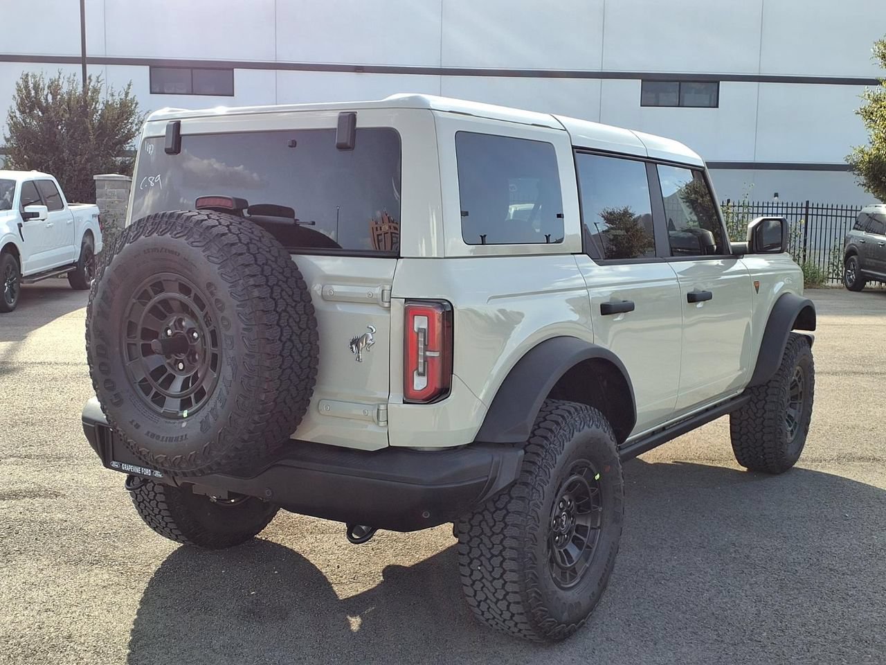 New 2026 Ford Bronco Badlands AWD/4WD image 4